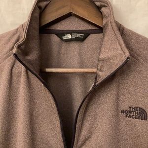 North Face 1/4 zip pull over Size L